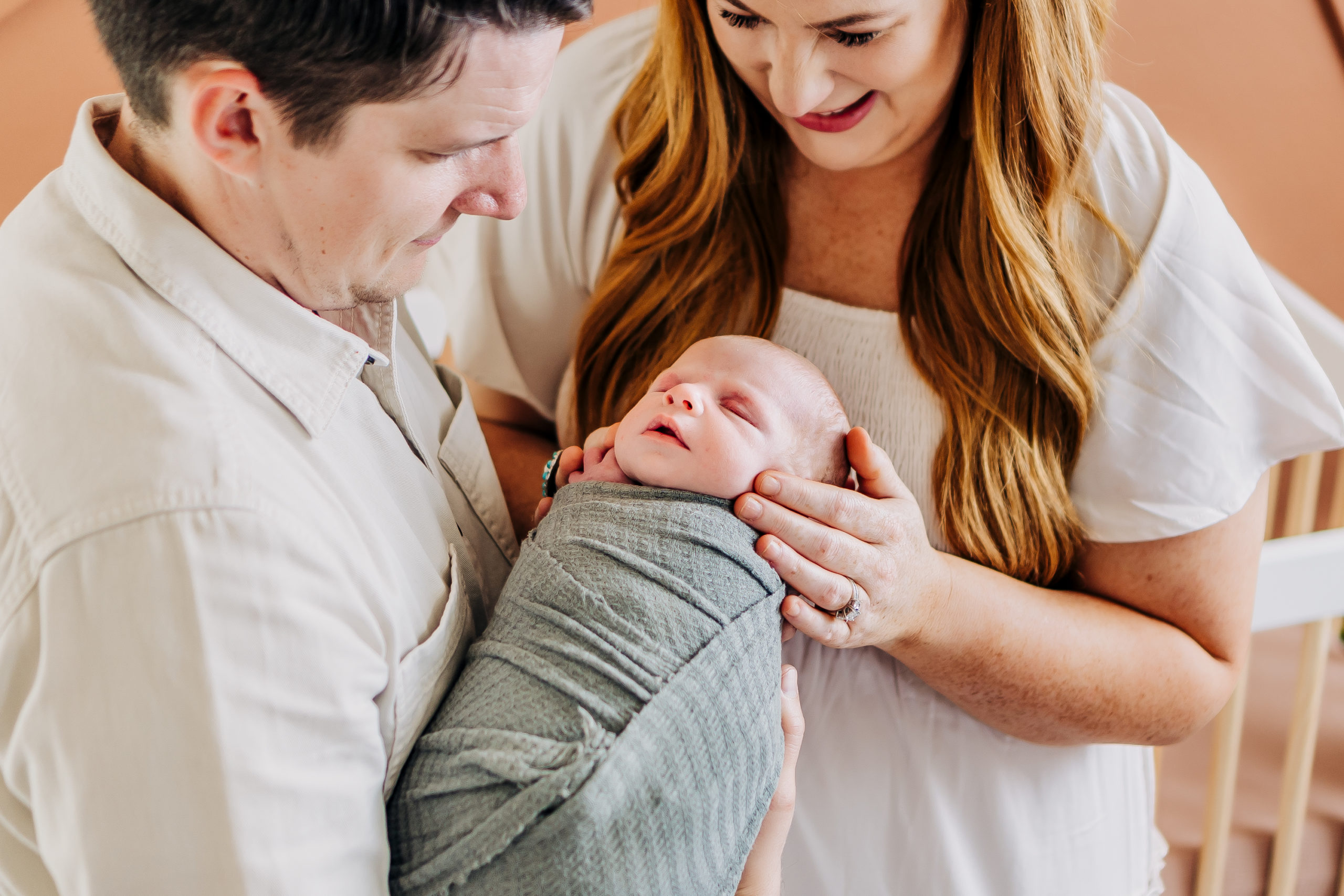 Family Session In-Home with Newborn | In-Home Newborn and Family Session | Frisco, Texas Photographer | via brittnierenee.com