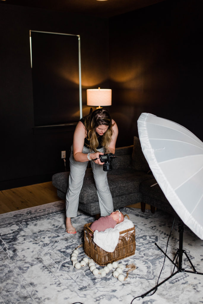 What To Do When There Is No Natural Light in Your Clients Home | Capture the Chaos with Brittnie Renee