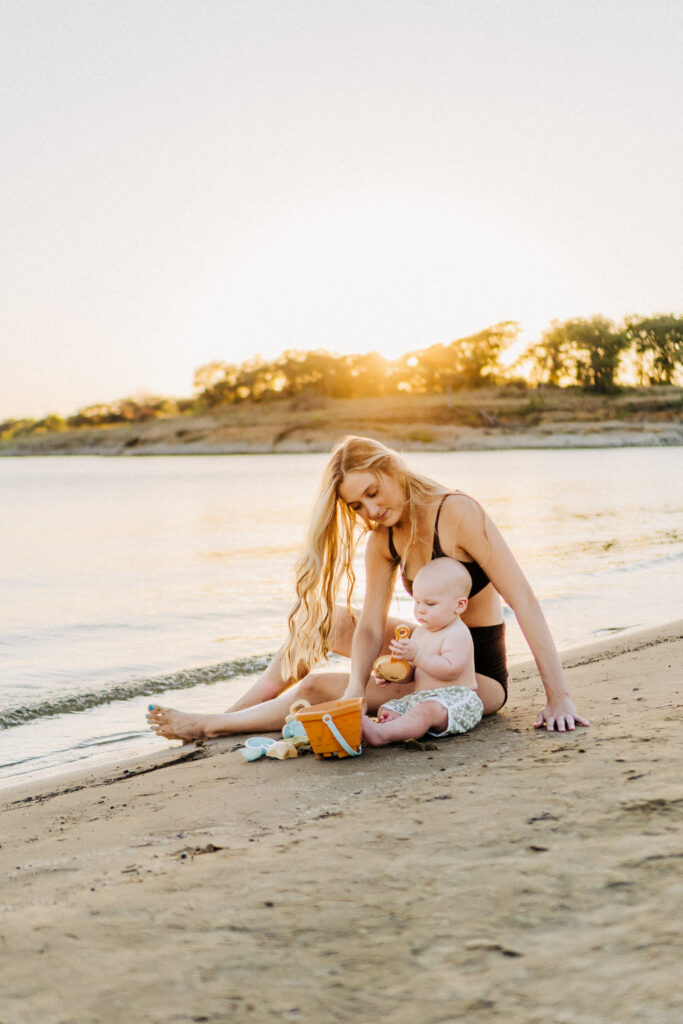 Mother and son photoshoot at Lake Grapevine in Flower Mound