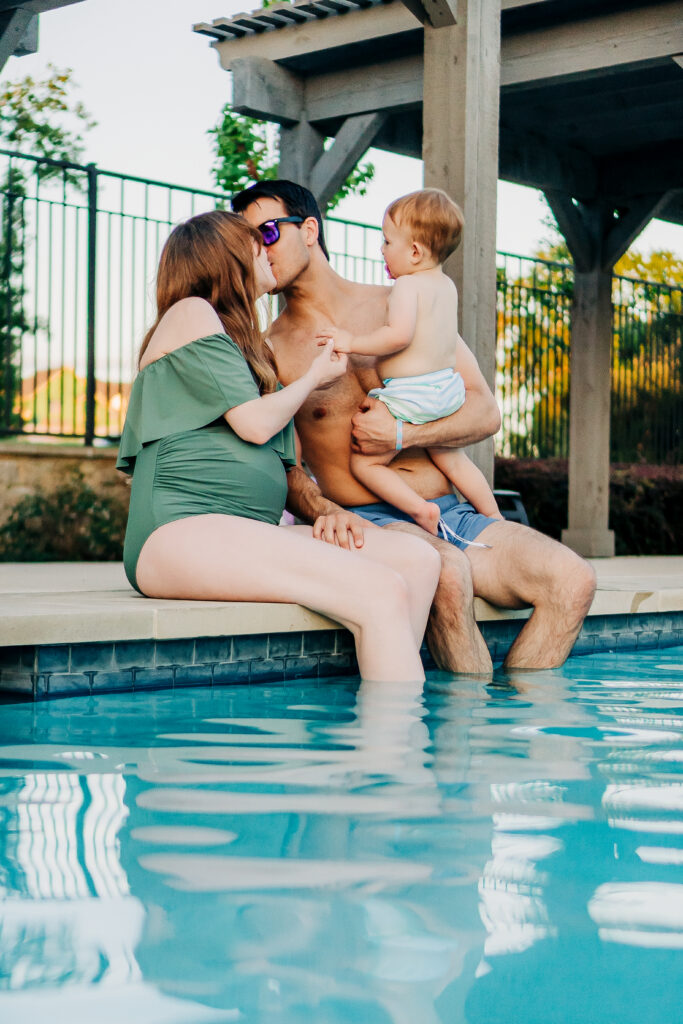 poolside family maternity photoshoot in flower mound texas 